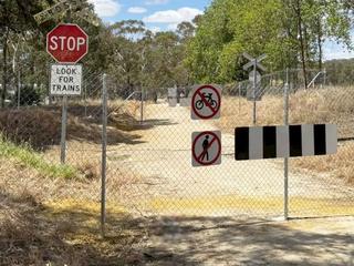 Weird reason popular Hills walking trail was blocked off